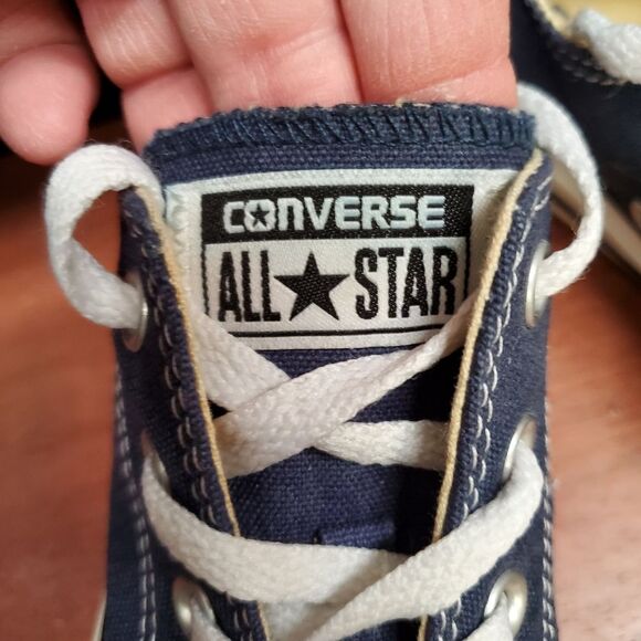 Converse Chuck Taylor All Stars Canvas Low Top UNISEX Sneakers M9697 - Picture 1 of 14